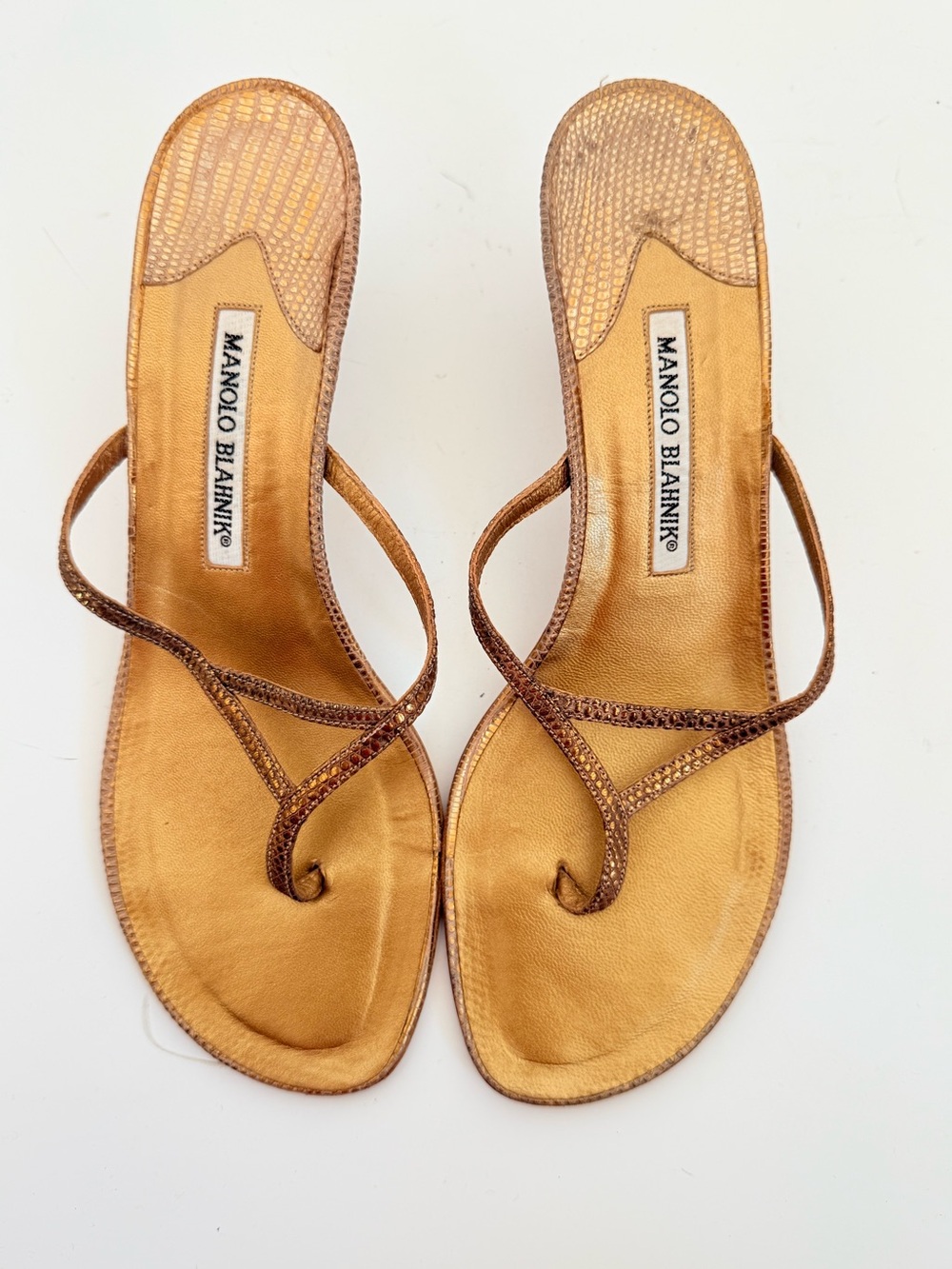 Vintage Manolo Blahnik Bronze Gold Lizard Thong Kitten Heel Sandals 39
